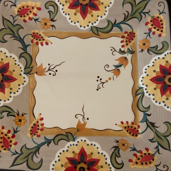 10.5” Tabletop Gallery “Odessa” square plate - Picture 2 of 5